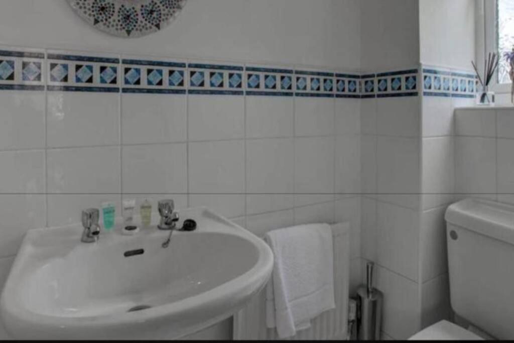 Luxury 4 Bedroom House Manchester Eksteriør billede